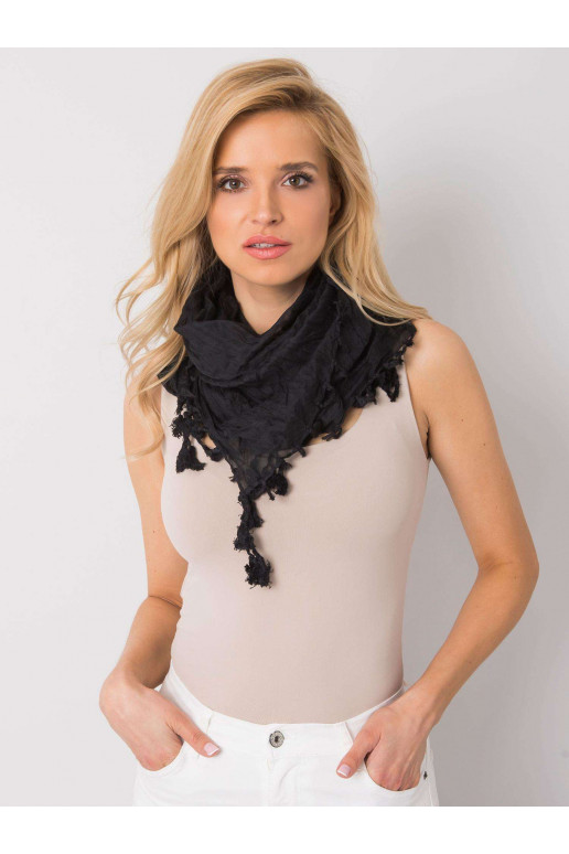 Juoda skara su kutais