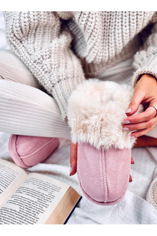 Šlepetės su kailiuku rožinės spalvos... Šlepetės su kailiuku rožinės spalvos...