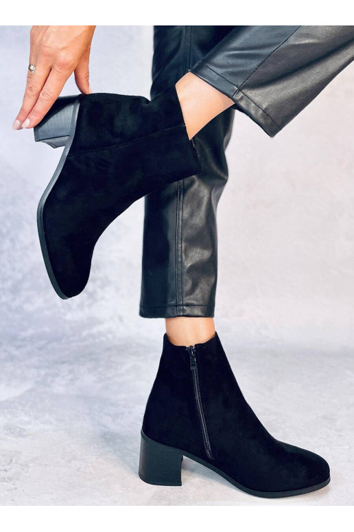 Moteriški batai su kulniukais juodos...