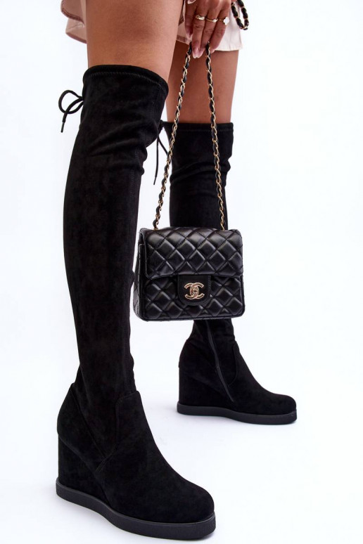 zomšiniai ilgaauliai batai juodos... zomšiniai ilgaauliai batai juodos...