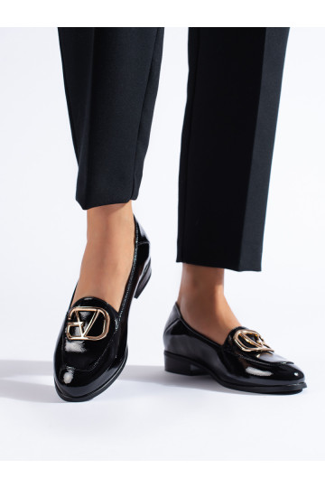 Juodos spalvos moteriški pusbačiai iš lakuotos eko odos Potocki