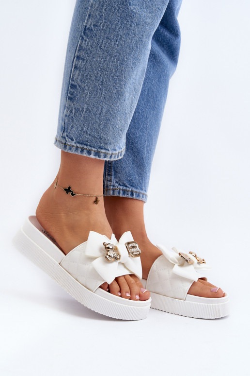 Šlepetės su kaspinais baltos spalvos... Šlepetės su kaspinais baltos spalvos...