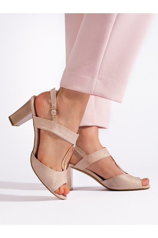 aukso spalvos sandalai  ant kulno