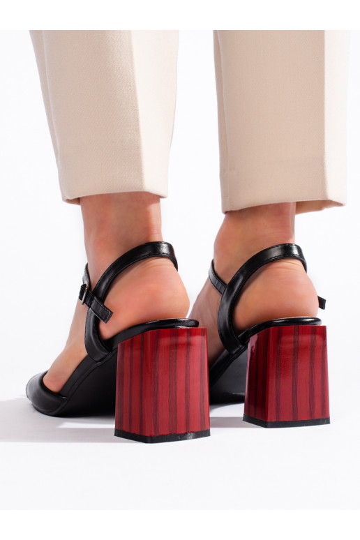 basutės   juodos spalvos ant kulno basutės   juodos spalvos ant kulno