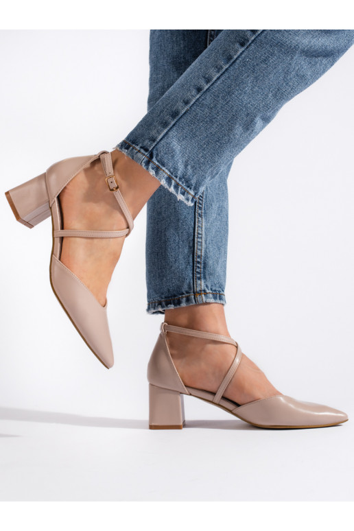 smėlio spalvos sandalai  