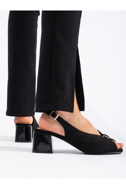 Elegantiško stiliaus sandalai ant kulno juodos spalvos