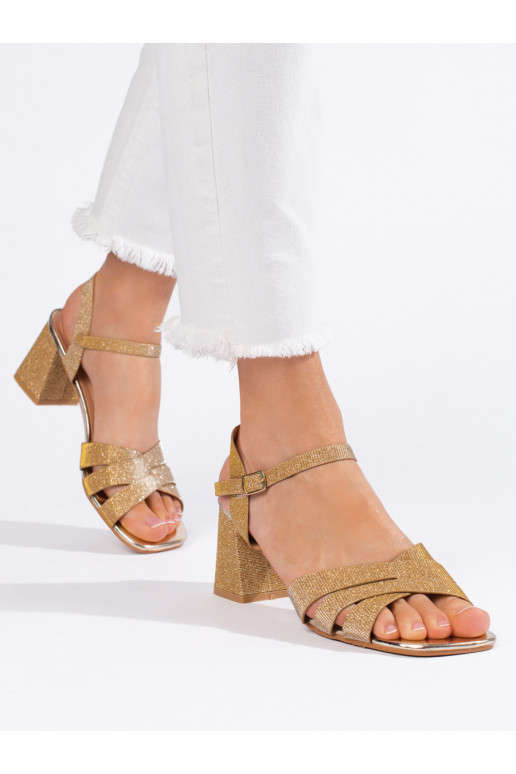aukso spalvos  sandalai 