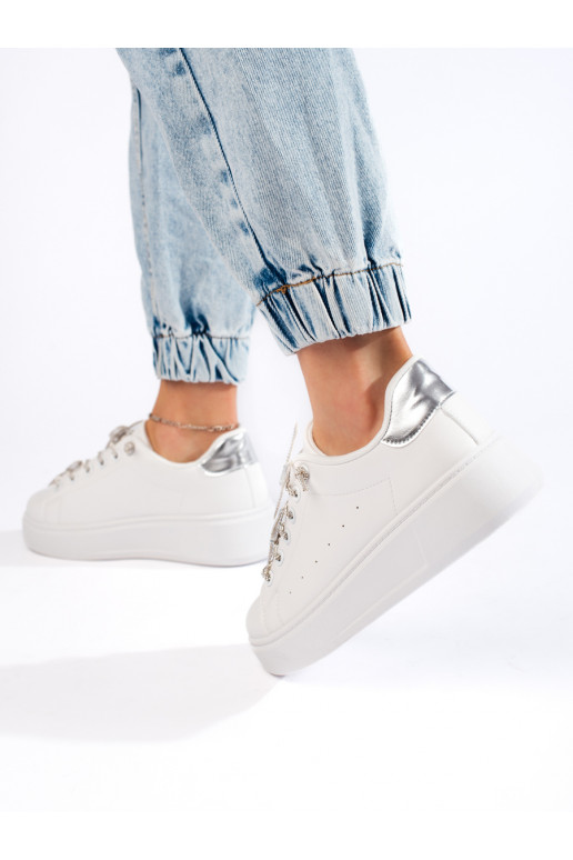 baltos spalvos sportiniai batai z motylkami