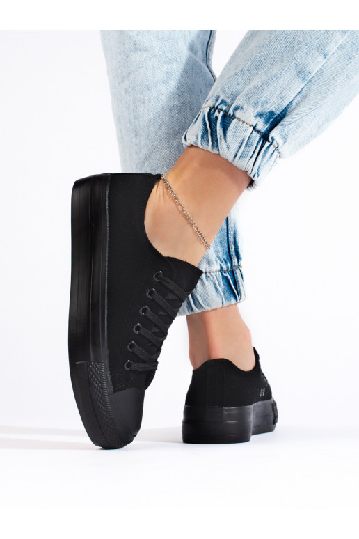 Juodos spalvos klasikinio modelio moteriški sportbačiai su platforma Juodos spalvos klasikinio modelio moteriški sportbačiai su platforma