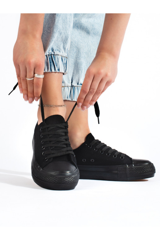 Juodos spalvos klasikinio modelio moteriški sportbačiai su platforma Juodos spalvos klasikinio modelio moteriški sportbačiai su platforma