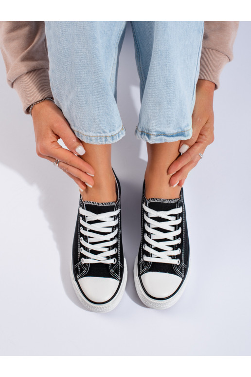 Moteriški batai  juodos spalvos