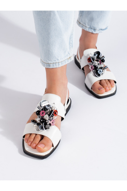 baltos spalvos  sandalai 