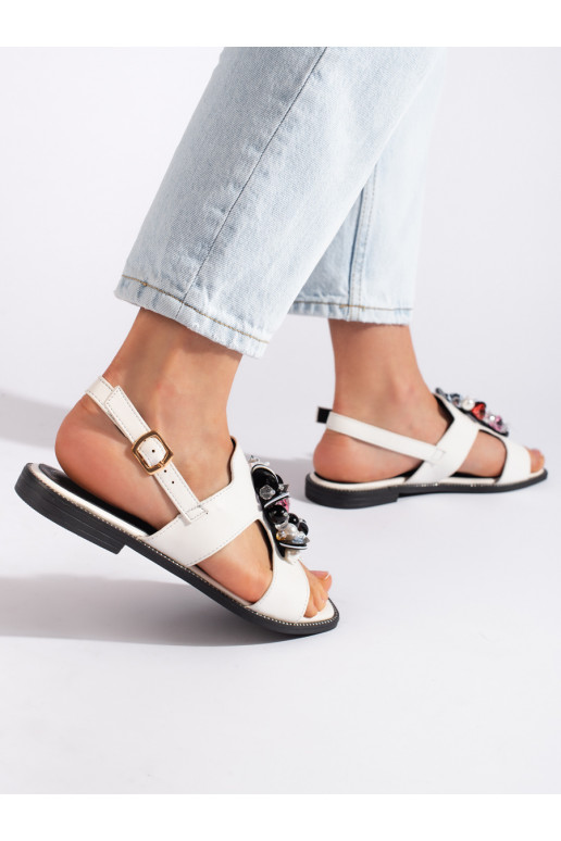 baltos spalvos  sandalai 