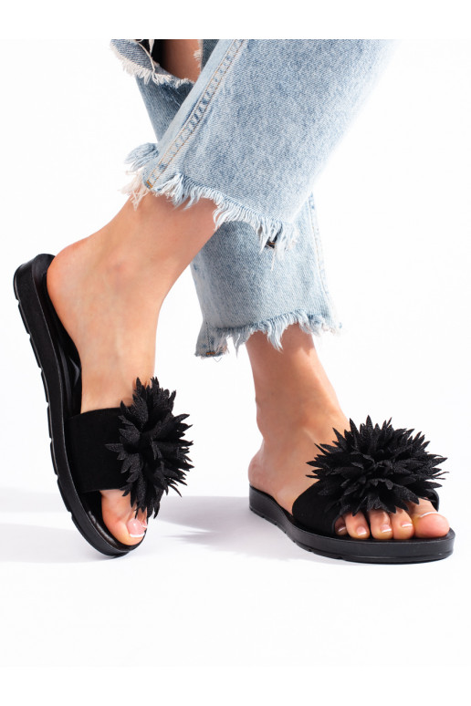 Juodos spalvos Šlepetės   z su gėlytėmisem Juodos spalvos Šlepetės   z su gėlytėmisem