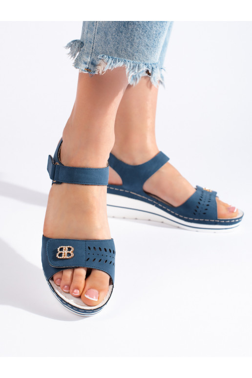 mėlynos spalvos sandalai 