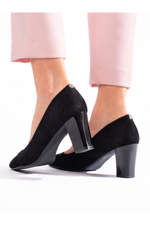 juodos spalvos aukštakulniai ant kulno Sergio Leone  juodos spalvos aukštakulniai ant kulno Sergio Leone