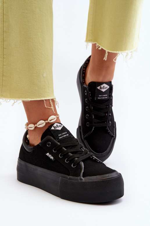 Laisvalaikio bateliai su platforma... Laisvalaikio bateliai su platforma...