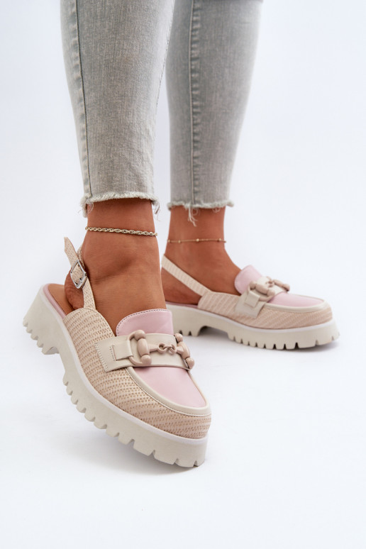 Moteriškos basutės su plačiais... Moteriškos basutės su plačiais...