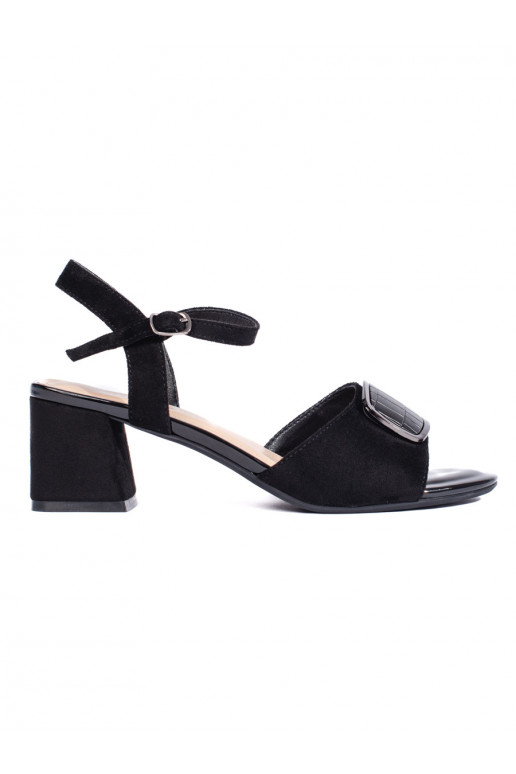 Juodos spalvos  sandalai ant kulno Sergio Leone Juodos spalvos  sandalai ant kulno Sergio Leone