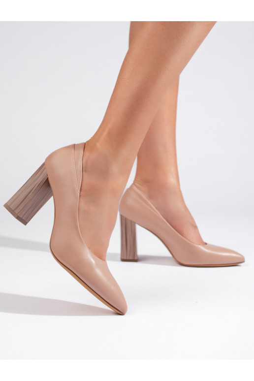   aukštakulniai Sergio Leone na ozdobnym słupku