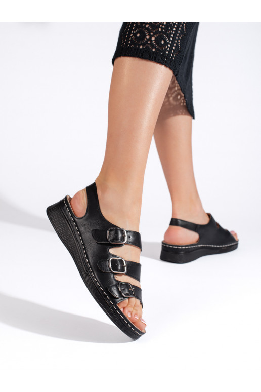  juodos spalvos sandalai 