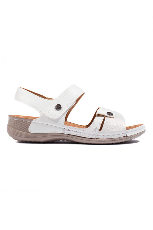 baltos spalvos sandalai   baltos spalvos sandalai