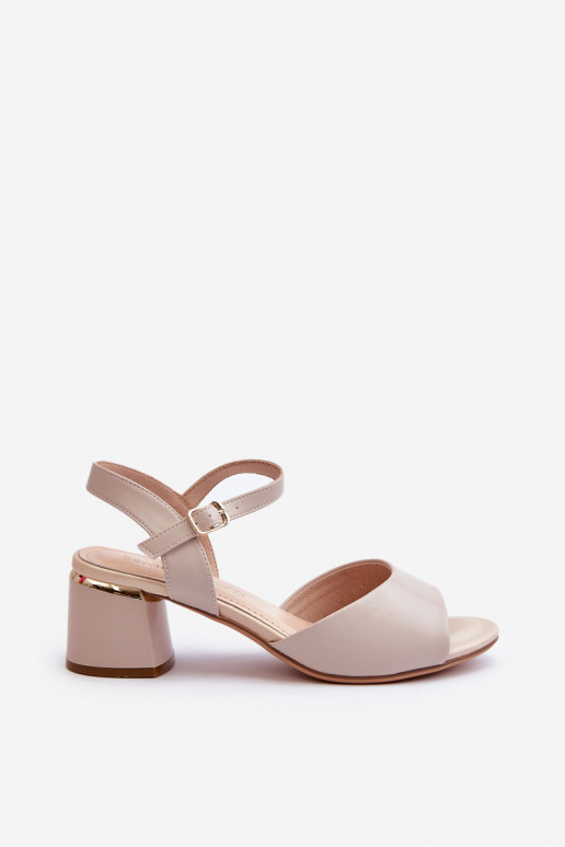 Moteriškos basutės žemu kulniuku... Moteriškos basutės žemu kulniuku...