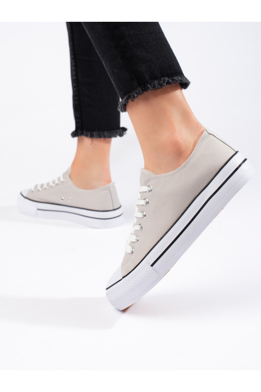   pilkos spalvos batai