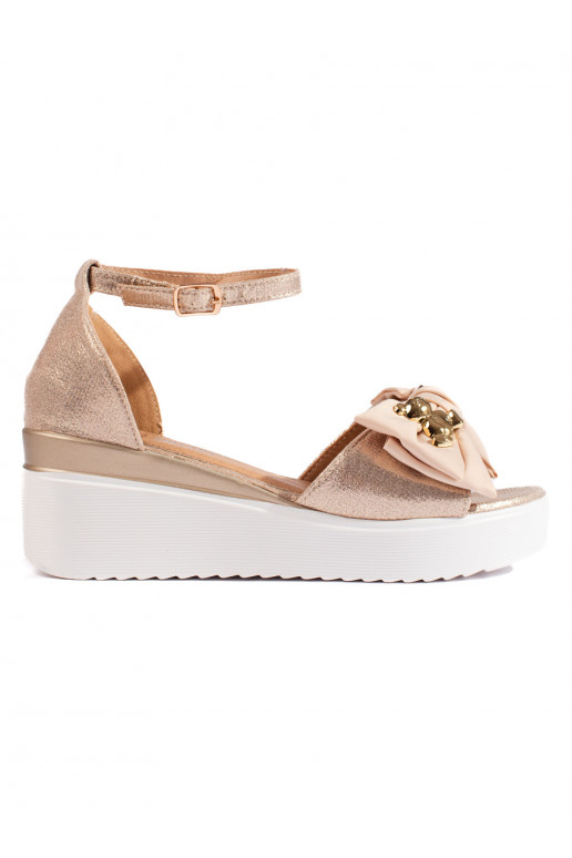 aukso spalvos  sandalai  su bantuku aukso spalvos  sandalai  su bantuku