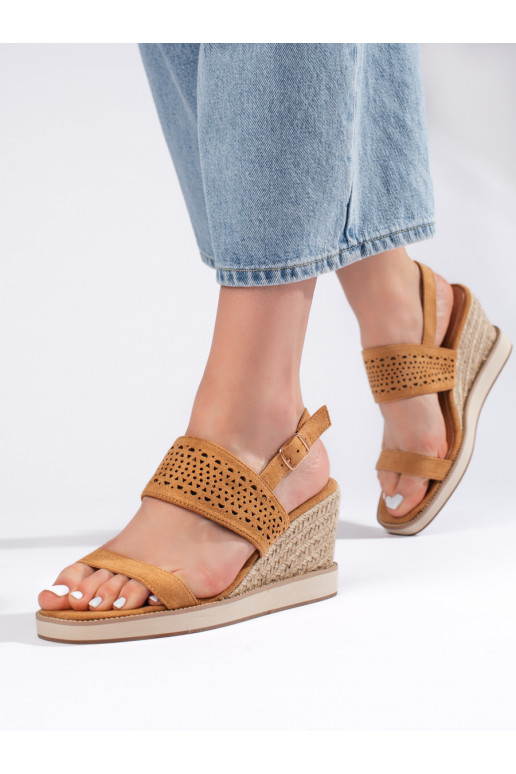 rudos spalvos  sandalai 