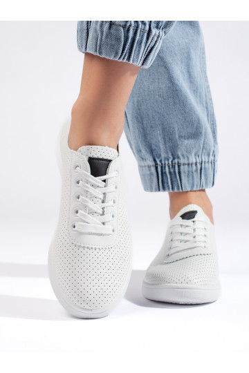 Juodos spalvos  moteriški pusbačiai