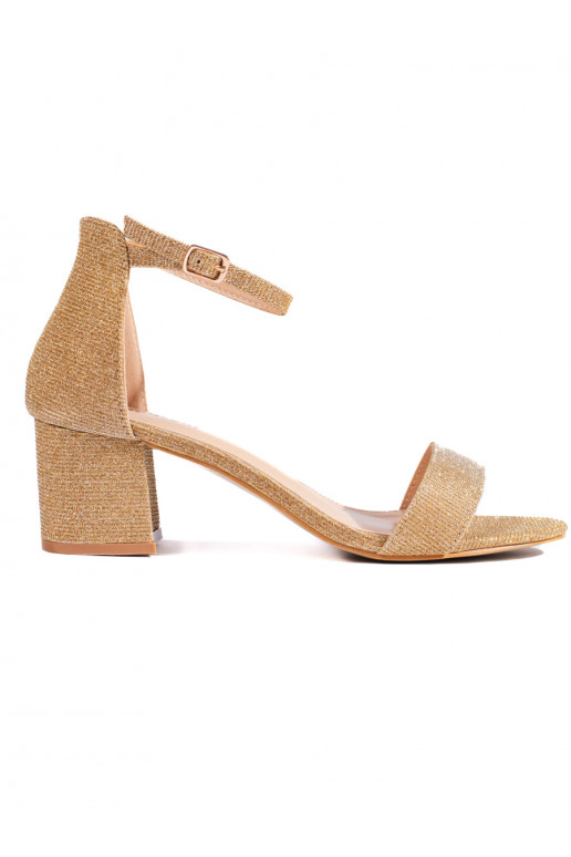 aukso spalvos sandalai  