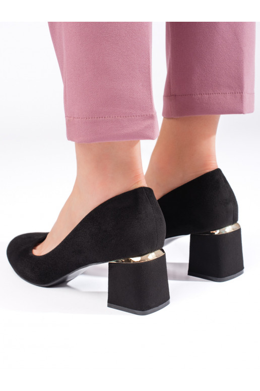 Juodos spalvos iš zomšos aukštakulniai 