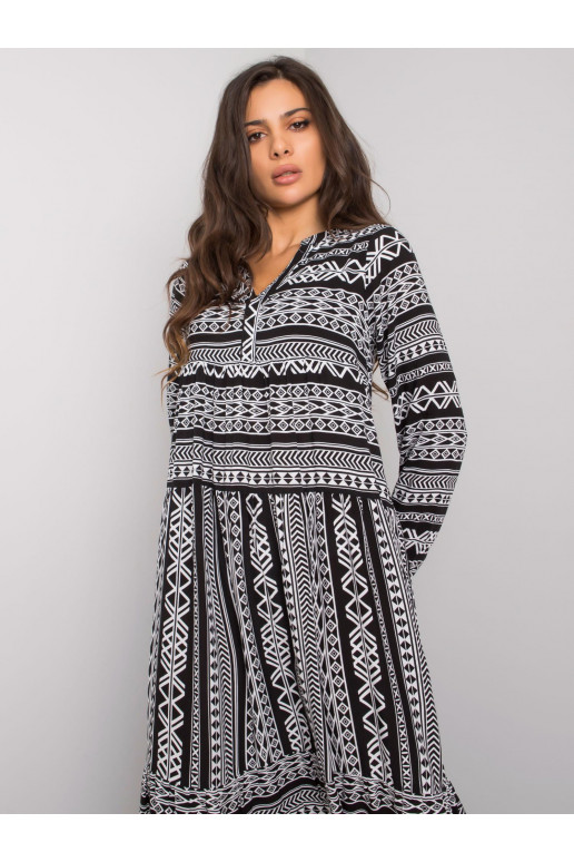 Juoda viskozinė suknelė