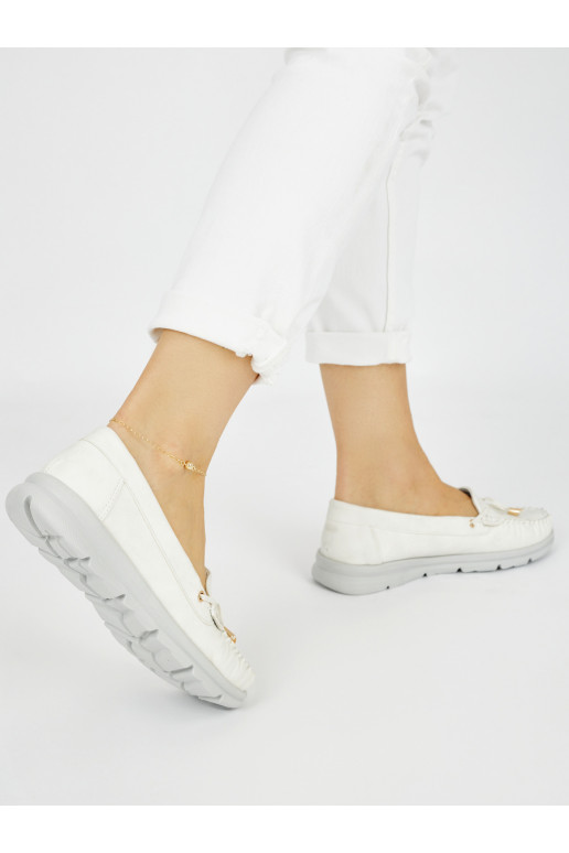 baltos spalvos  mokasinai iš eko odos