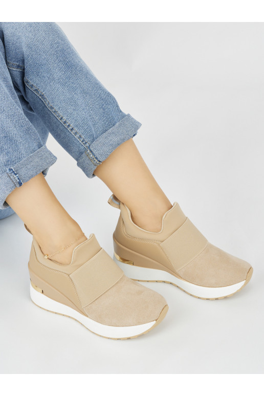 rudos spalvos iš zomšos  modelio batai  rudos spalvos iš zomšos  modelio batai