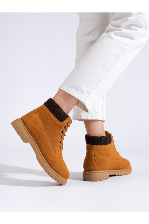 batai   rudos spalvos