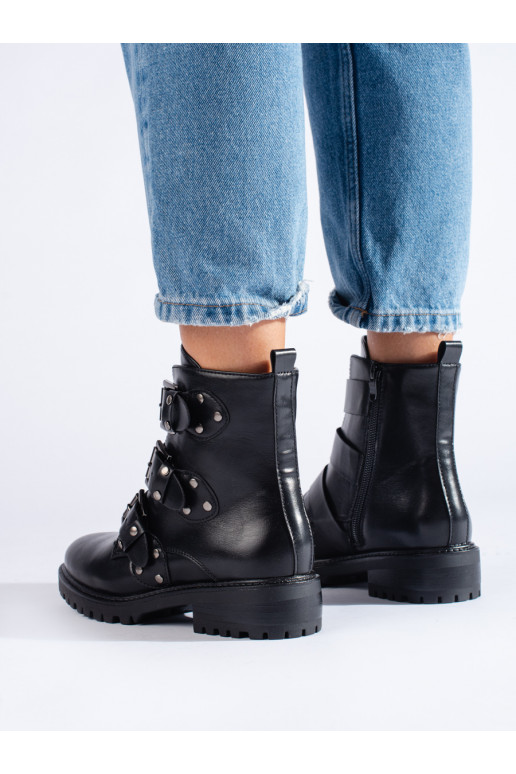 pašiltinti juodos spalvos aulinukai su sagtimis