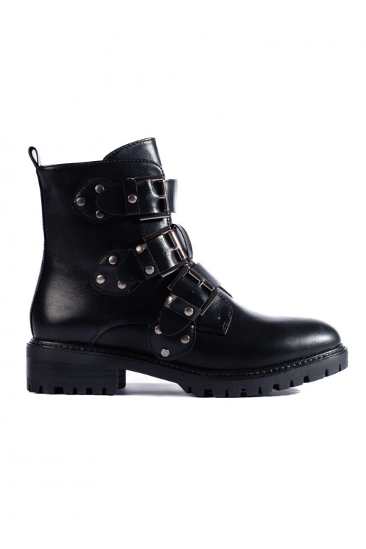 pašiltinti juodos spalvos aulinukai su sagtimis