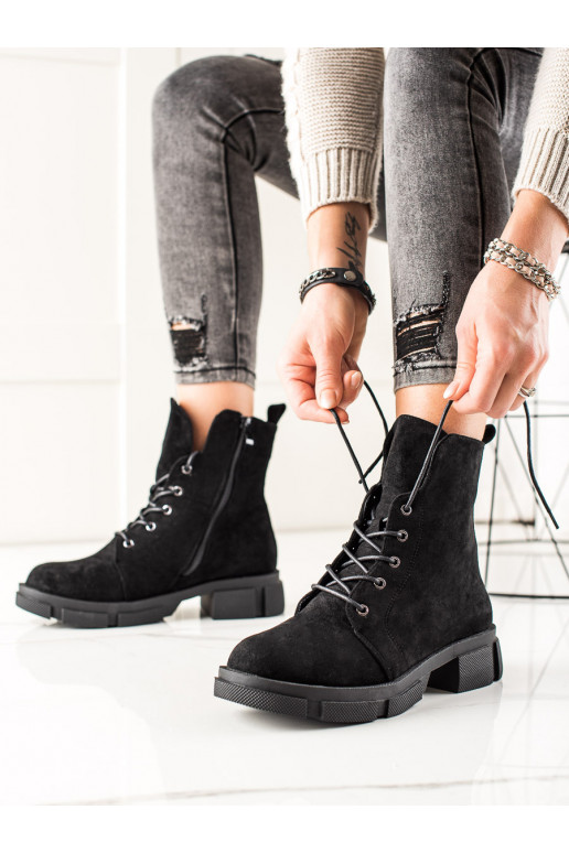 iš zomšos auliniai batai