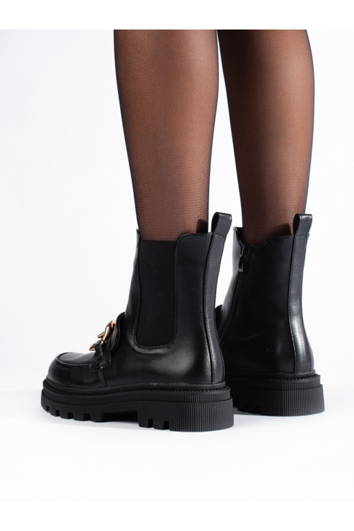 Moteriški aulinukai su platforma su dekoratyvine grandinėle