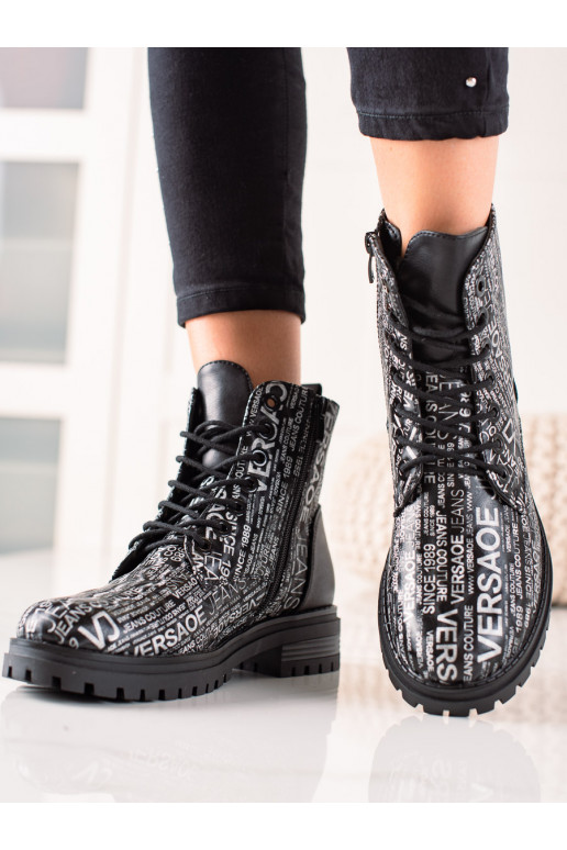 auliniai batai   juodos spalvos