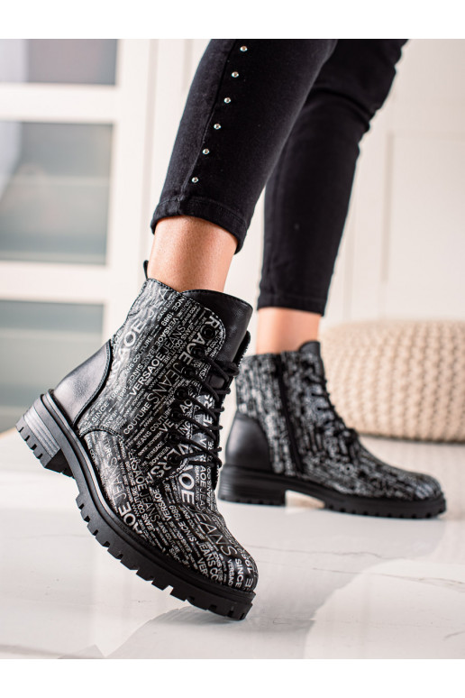 auliniai batai   juodos spalvos