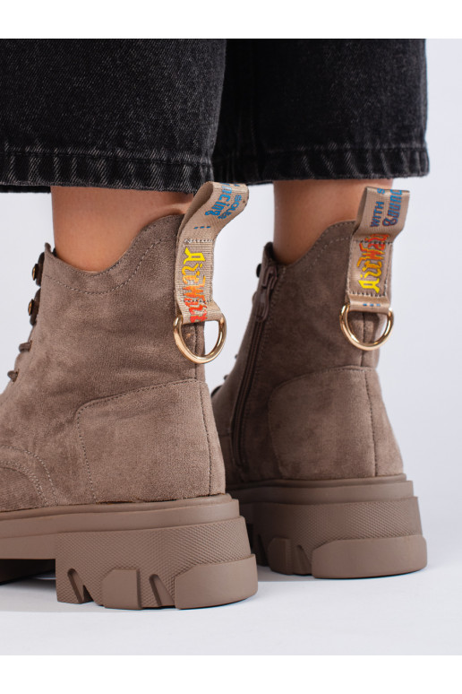 iš zomšos moteriški batai su masyviu kulnu