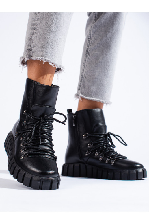 Juodos spalvos su pašiltinimu moteriški batai su platforma Potocki