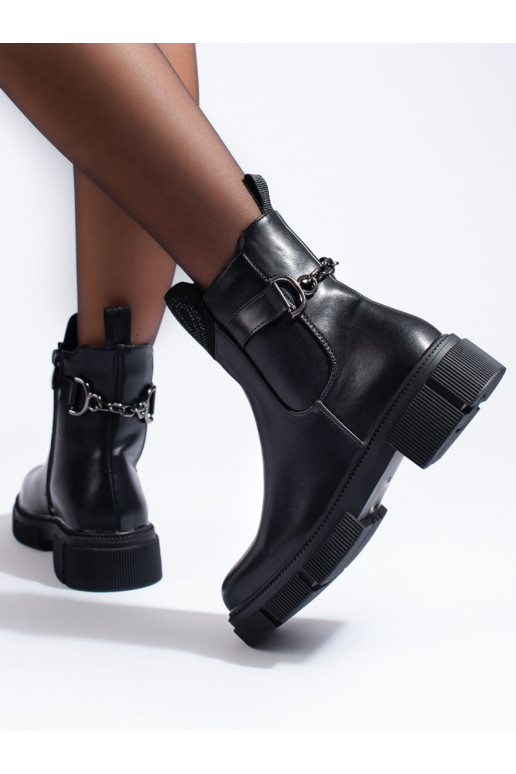 Juodos spalvos su pašiltinimu moteriški batai