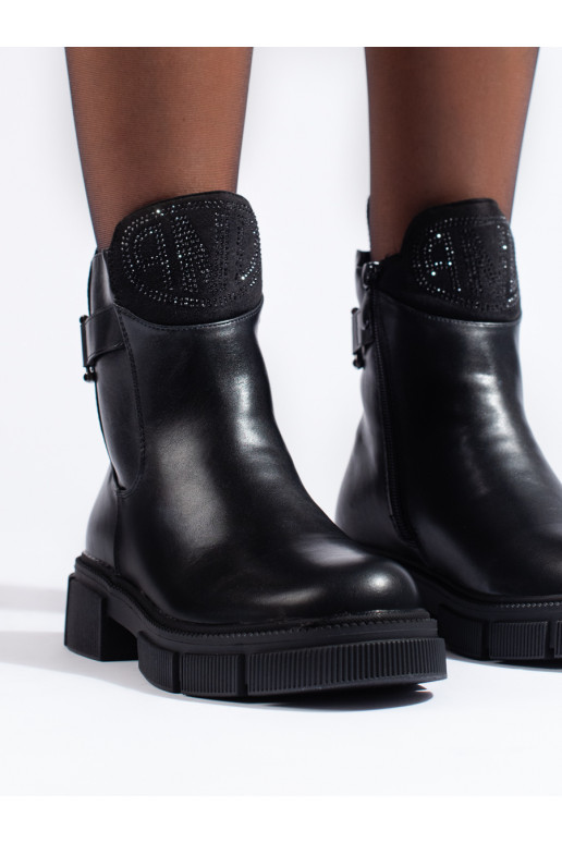 Juodos spalvos su pašiltinimu moteriški batai