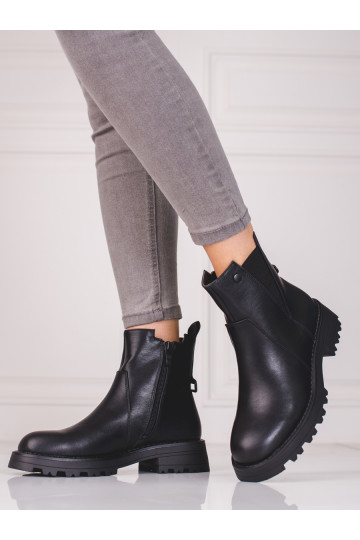 Juodos spalvos Moteriški batai iš eko odos 2
