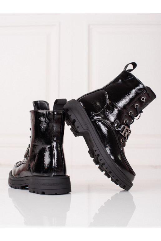 Juodos spalvos su raištukais batai 