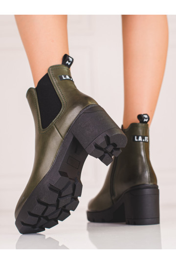 Moteriški batai ant kulno žalios spalvos 2